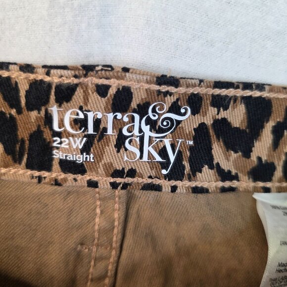 Terra & Sky Womens Plus Size 22W Core Straight Leg Leopard Print Jeans - Picture 4 of 9